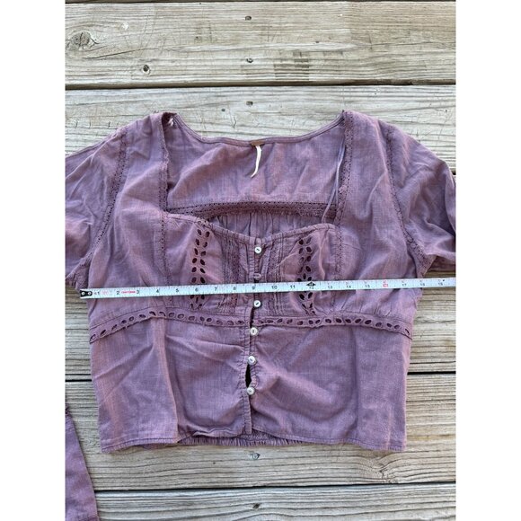FREE PEOPLE Cropped Eyelet Joi Blouse in Roan Rouge Long Sleeve Button Frnt Sz L - Picture 6 of 9
